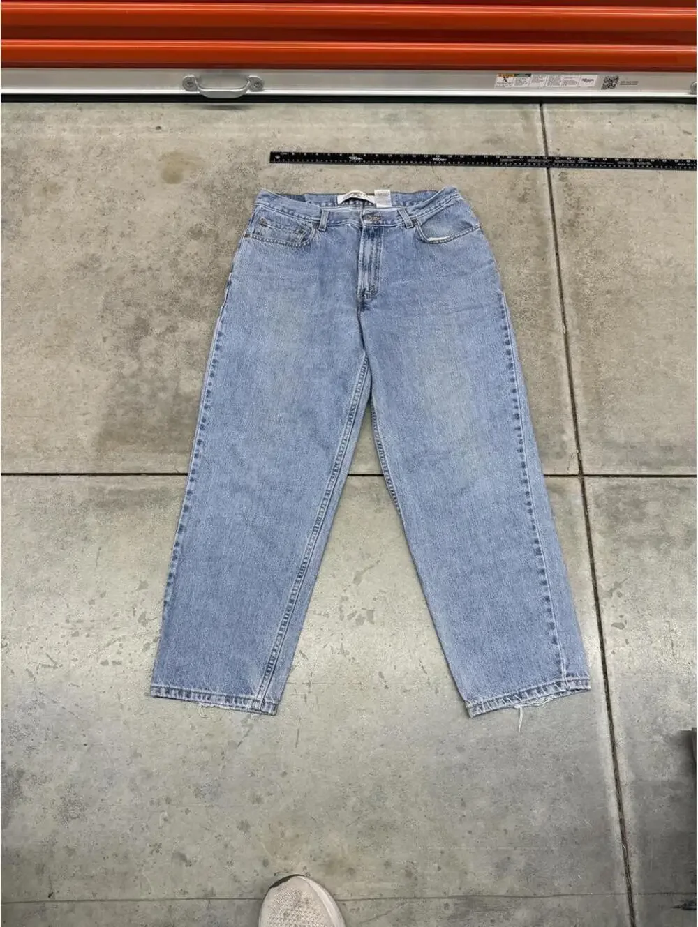 vintage levis 560 faded blue relaxed baggy fit jeans size 34 x 30